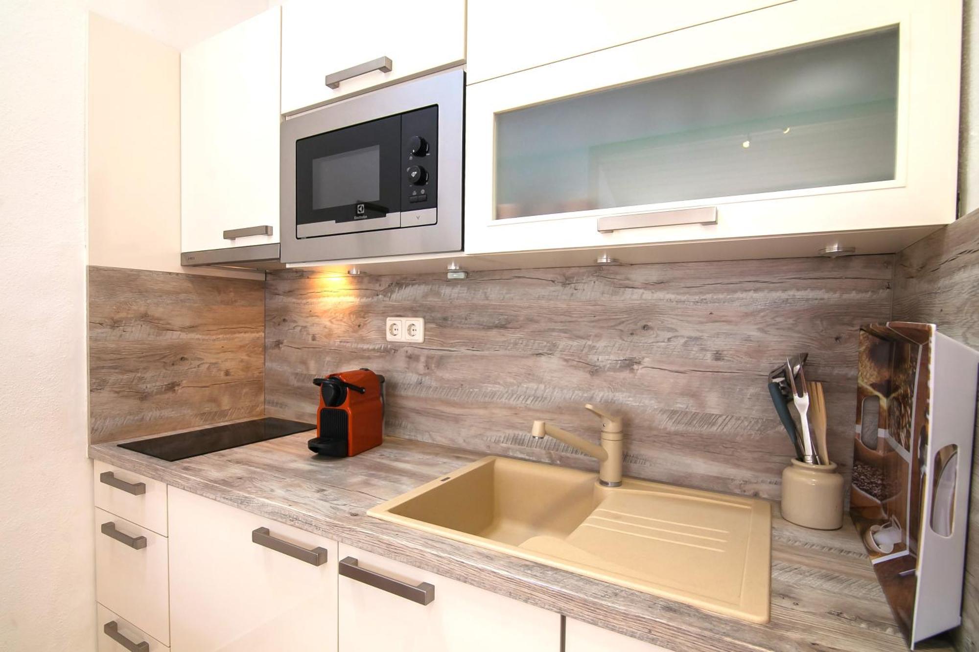 Helvetia Sunny Apartments Bol Exterior foto