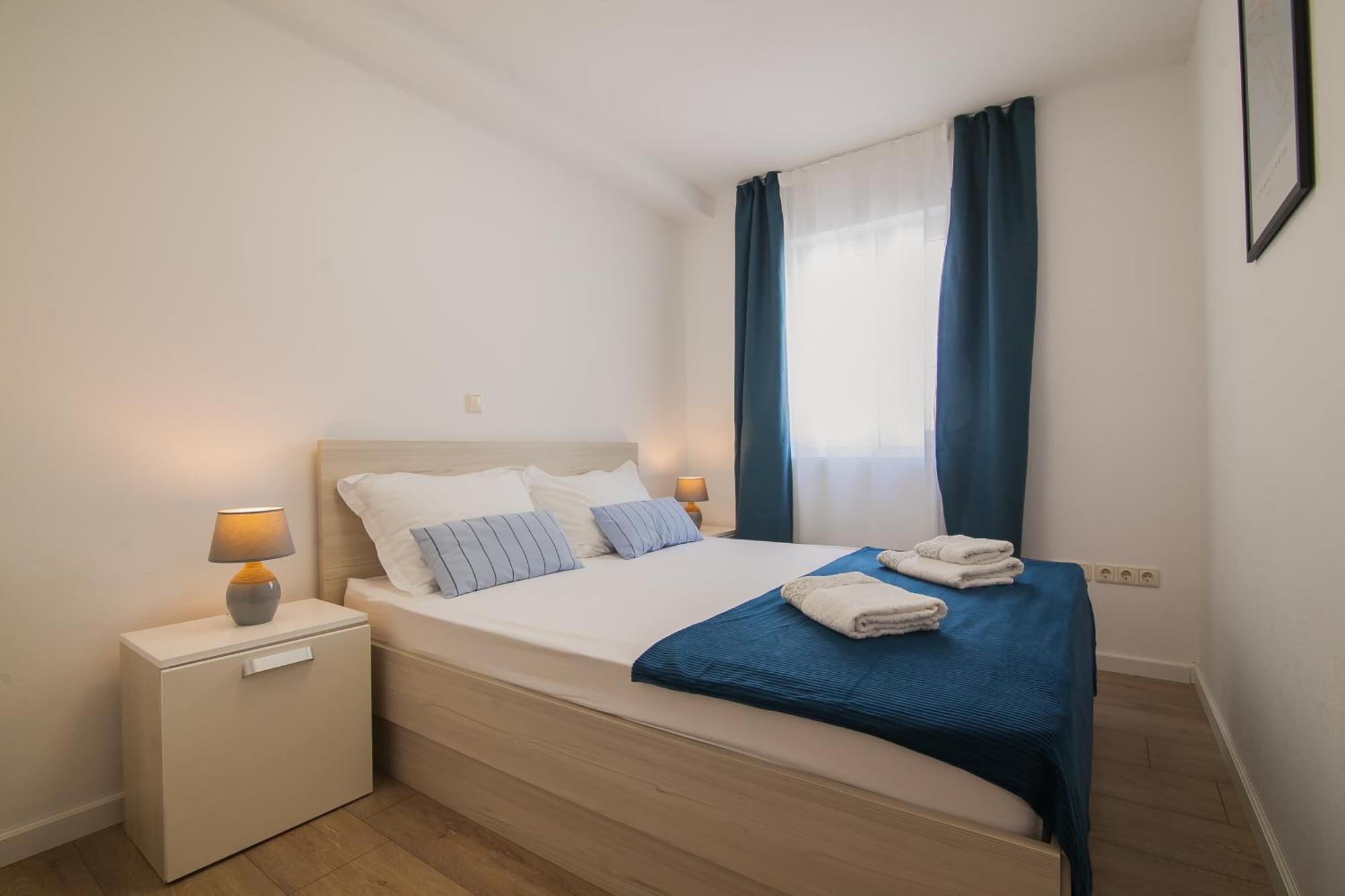 Helvetia Sunny Apartments Bol Exterior foto