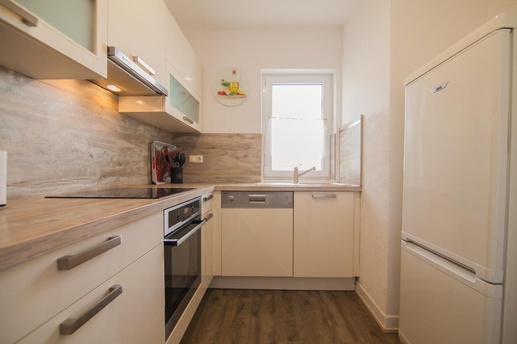 Helvetia Sunny Apartments Bol Exterior foto
