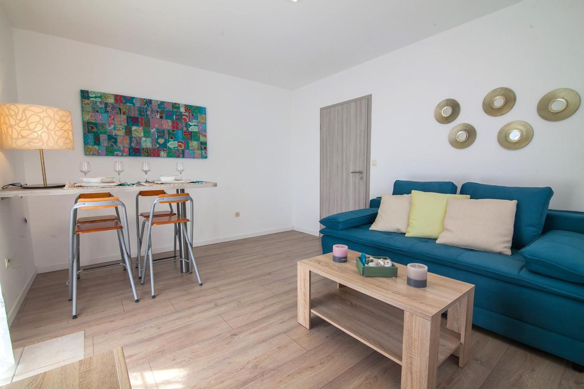 Helvetia Sunny Apartments Bol Exterior foto