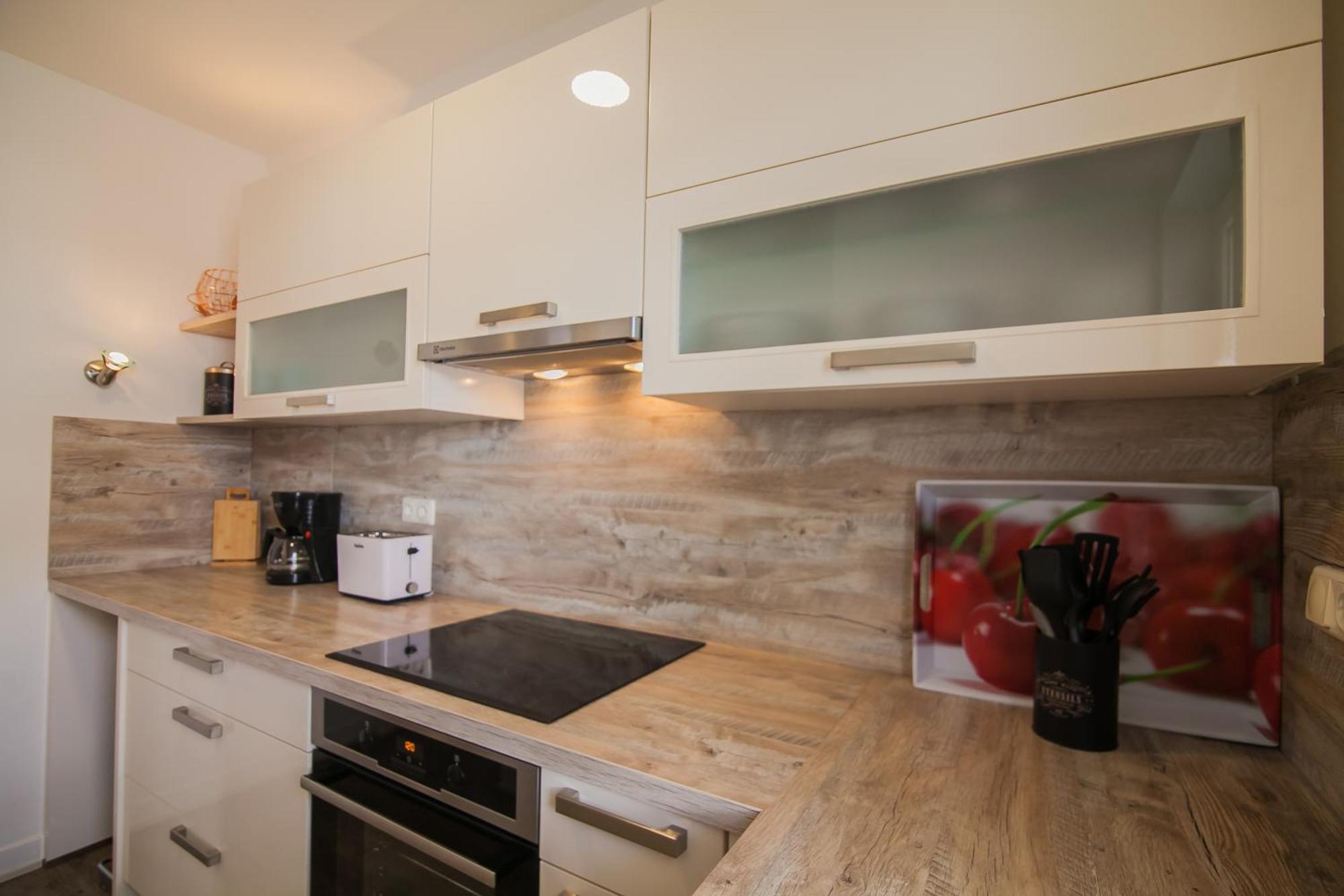 Helvetia Sunny Apartments Bol Exterior foto