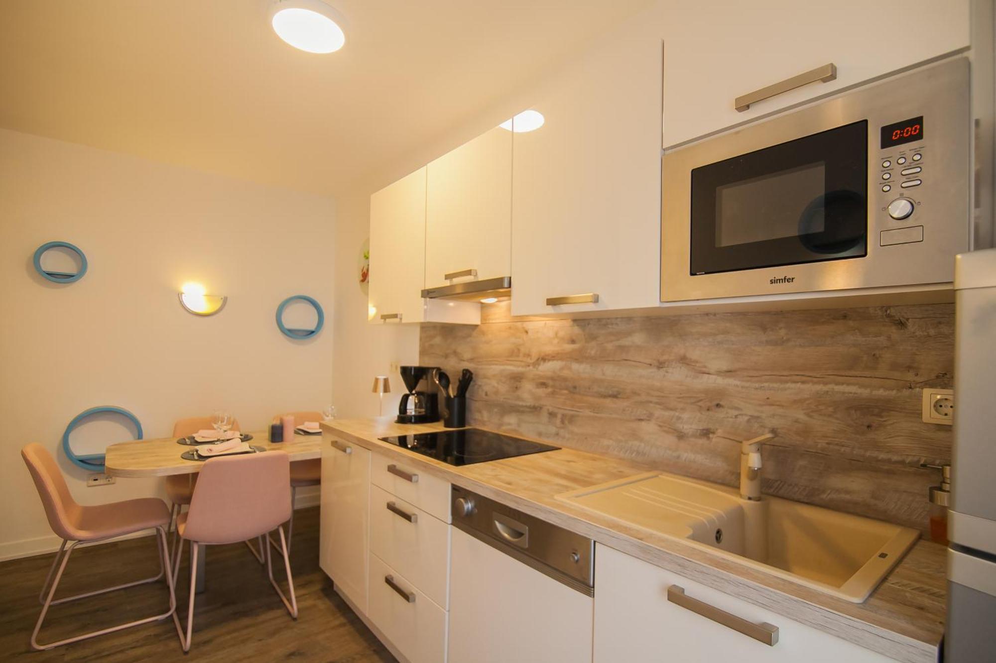 Helvetia Sunny Apartments Bol Exterior foto